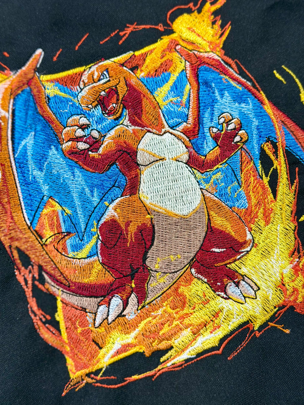 Camiseta Bordada | Charizard II